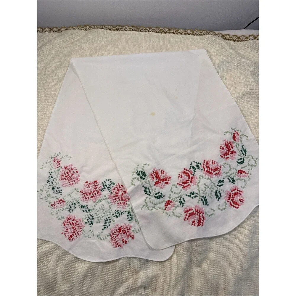 VTG Table Runner Dresser Vanity Scarf Floral Cross Stitch Embroidery 41”x14”